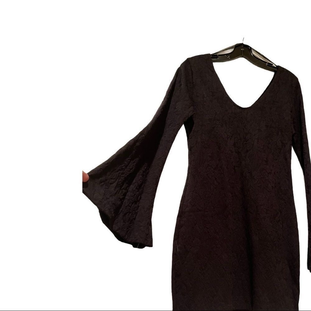 NWT boutique Black damask print L/S dress